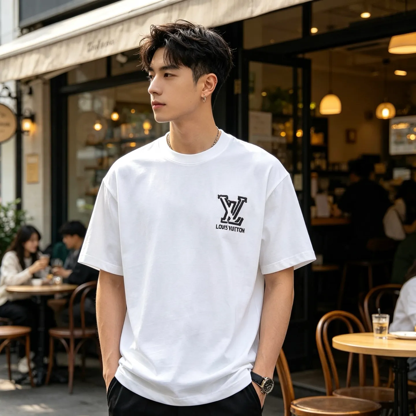 Louis Vuitton/ logo